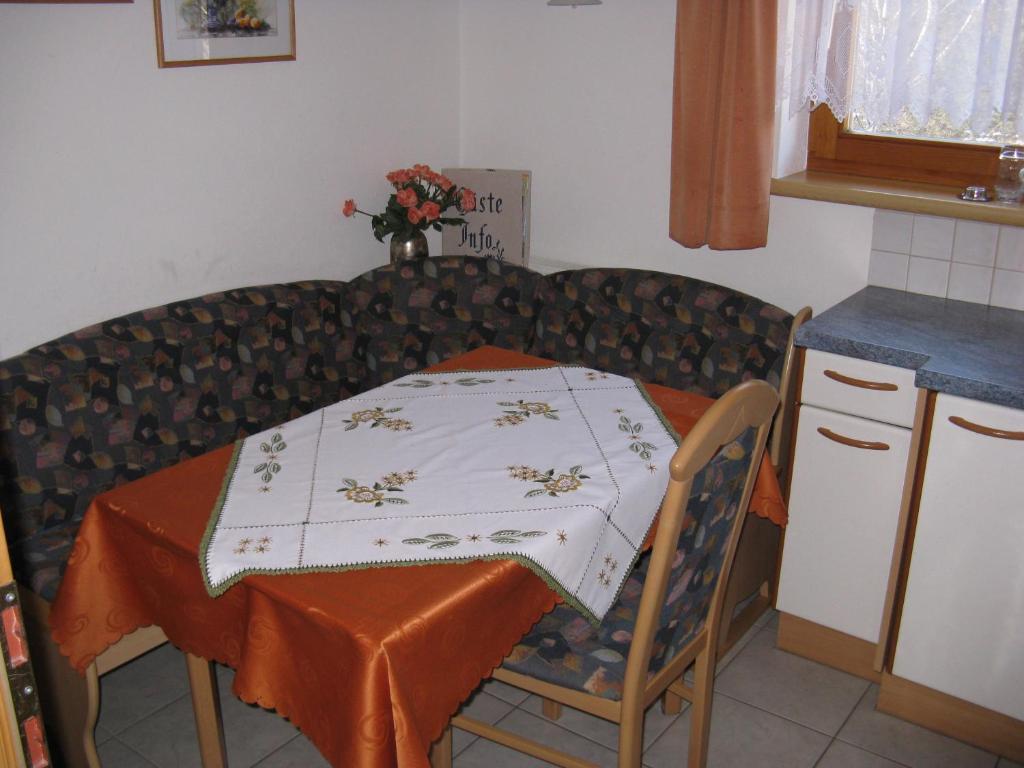 Haus Pfarrkirchner Apartment Mauterndorf  Room photo