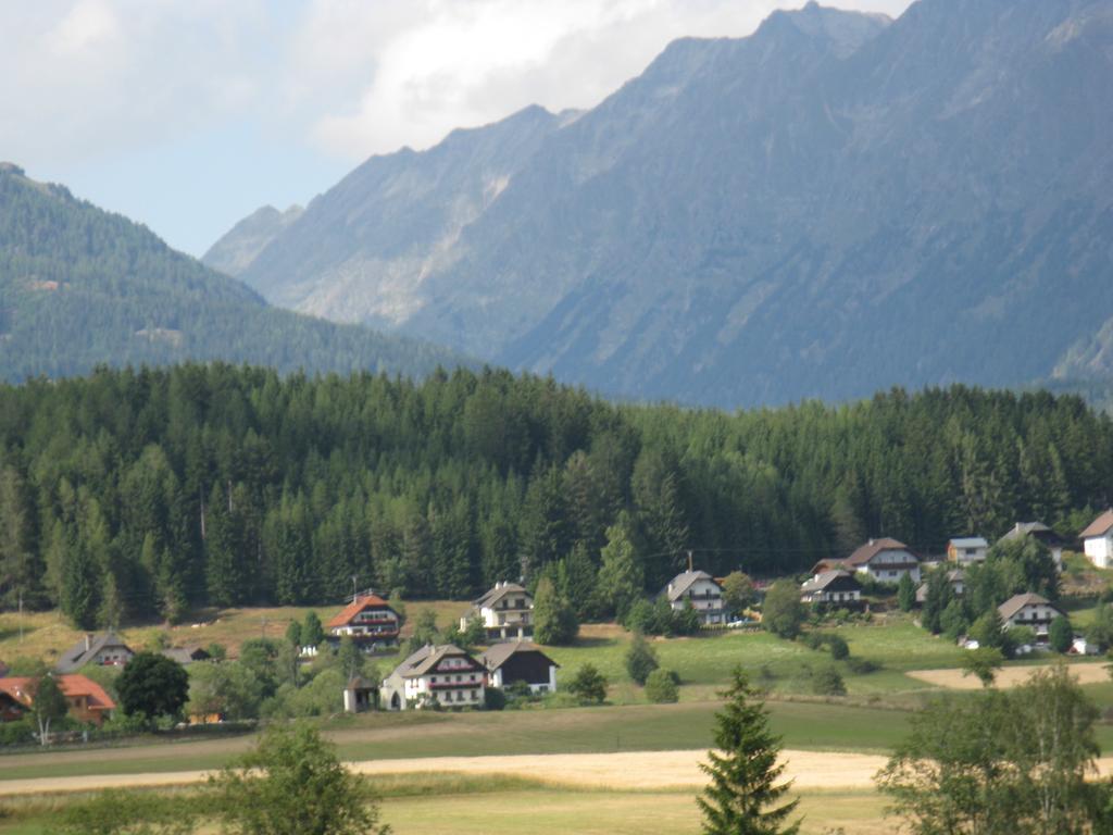 Haus Pfarrkirchner Apartment Mauterndorf  Exterior photo
