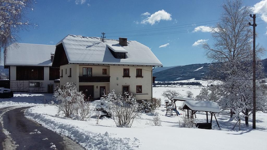 Haus Pfarrkirchner Apartment Mauterndorf  Exterior photo
